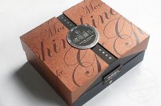哪里的化妝品包裝盒做的質(zhì)量好，看看大型公司的選擇[吉彩四方]