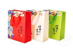 定制紙袋為業(yè)務(wù)帶來好處   定制紙袋是有用的營銷工具[吉彩四方]