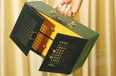 禮品盒制造廠在生產(chǎn)環(huán)節(jié)上如何把控包裝盒的質(zhì)量？