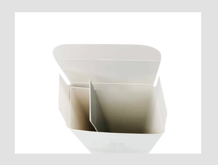 折疊式化妝品盒  銀卡化妝品包裝盒細(xì)節(jié)